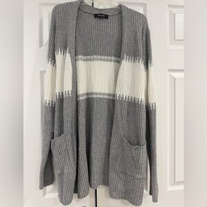 Elegant Gray and White Women's Cardigan
